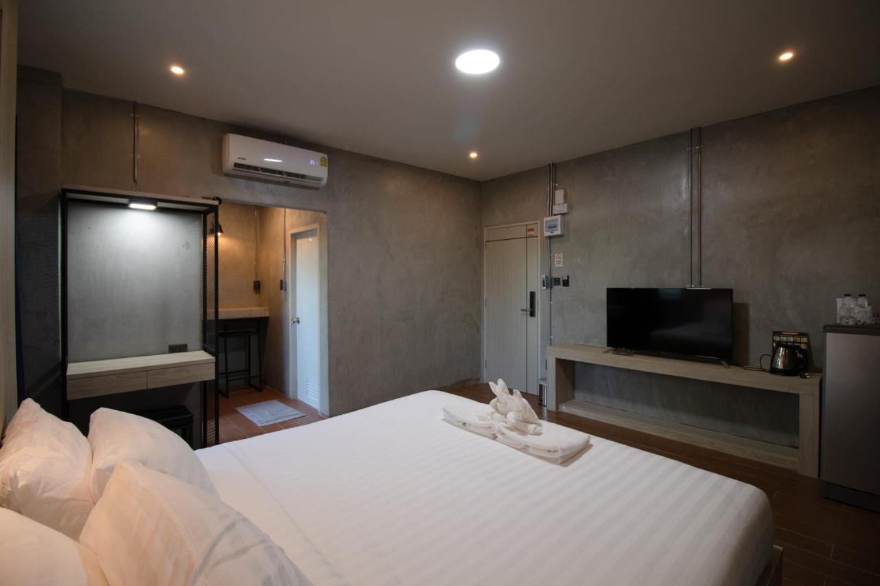 Rabbit Hotel Phimai Exterior photo