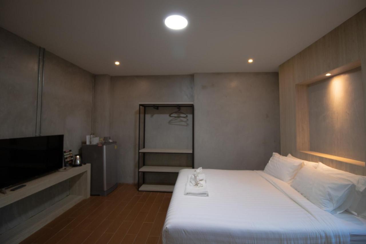 Rabbit Hotel Phimai Exterior photo