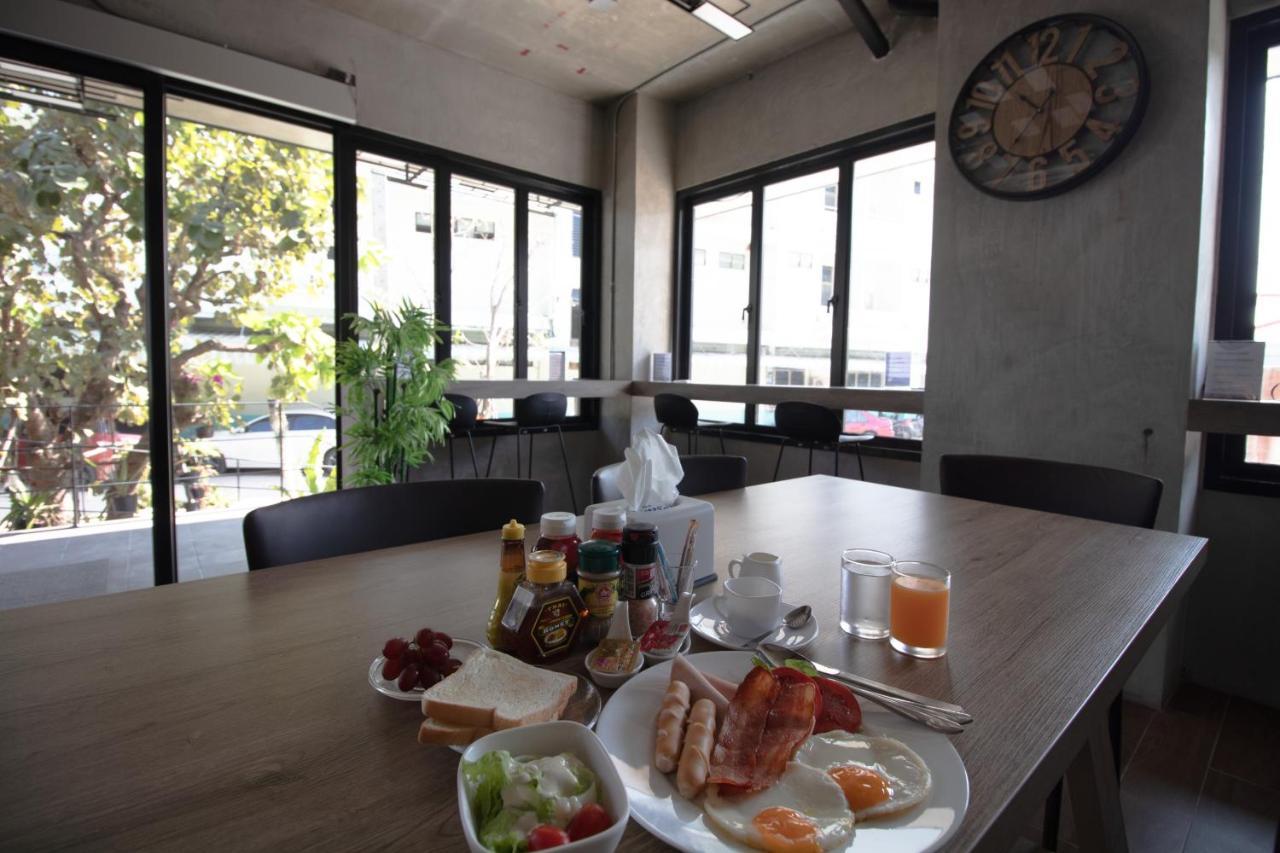 Rabbit Hotel Phimai Exterior photo