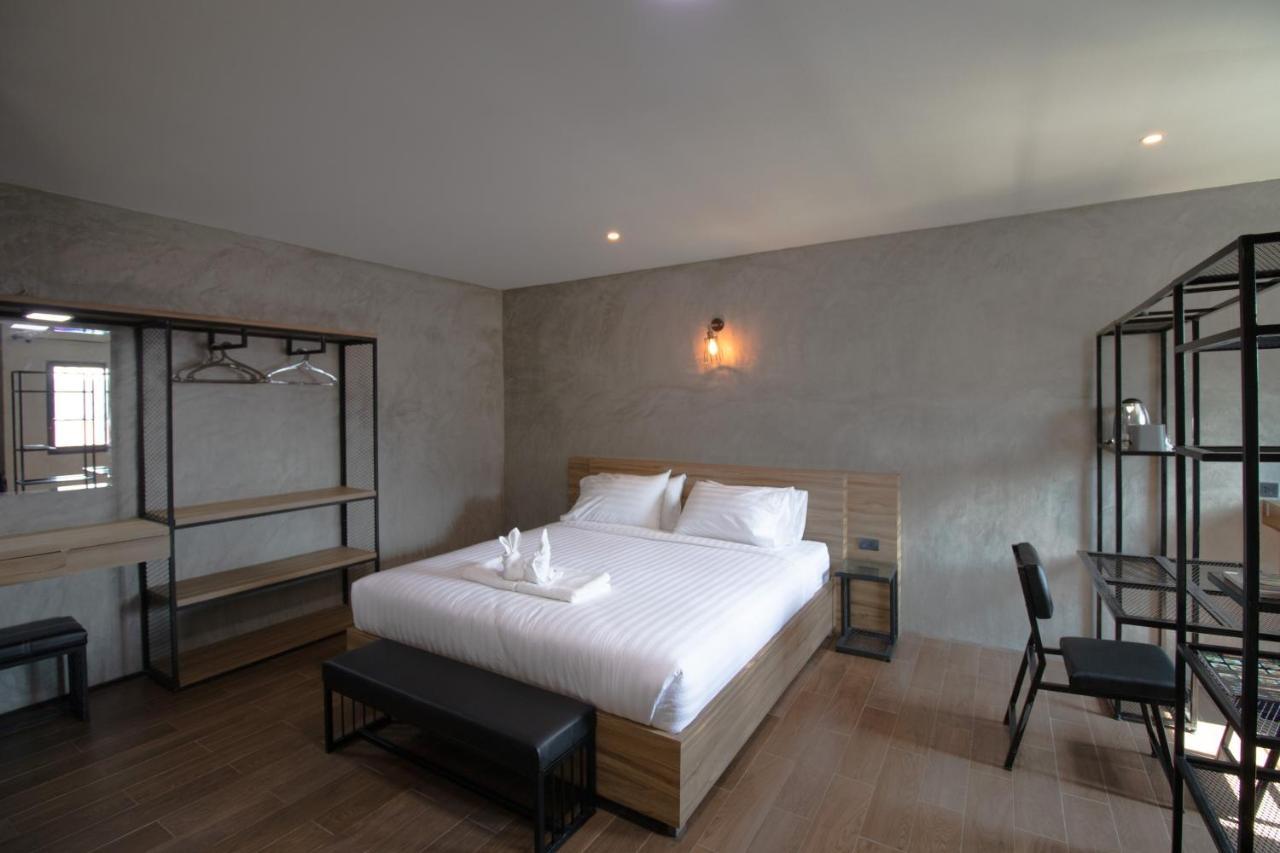 Rabbit Hotel Phimai Exterior photo