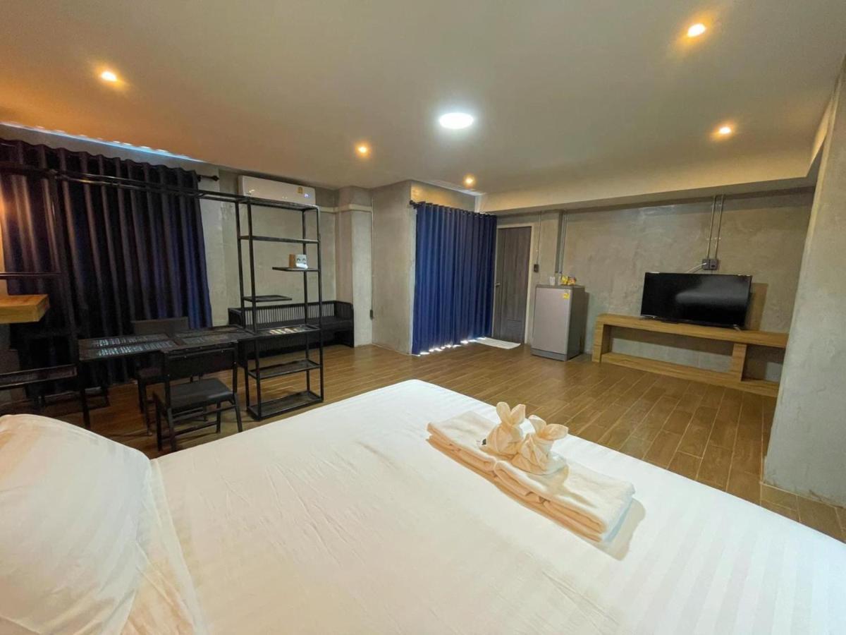 Rabbit Hotel Phimai Exterior photo